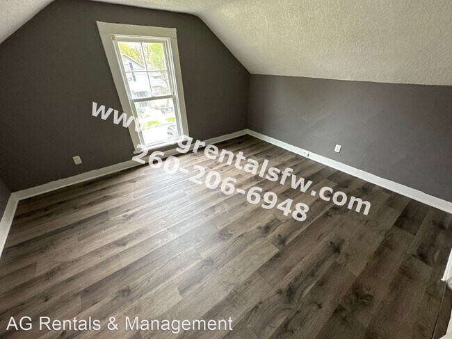 Building Photo - 2 br, 1 bath House - 2134 Miner St