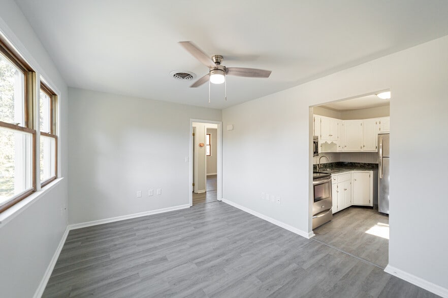 Building Photo - 3800 Farmersville Rd