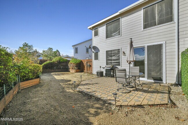 Building Photo - 9250 Lone Wolf Cir