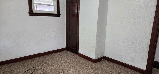 Building Photo - Lovely 3-Bedroom Florissant Home – Comfort...
