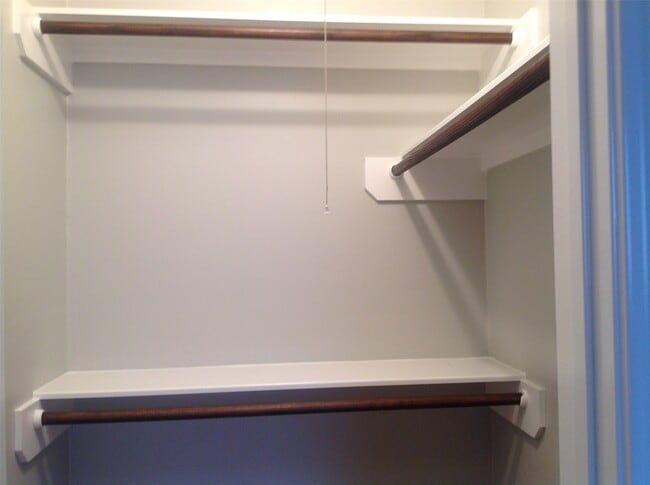 Building Photo - 7427 Tanager St