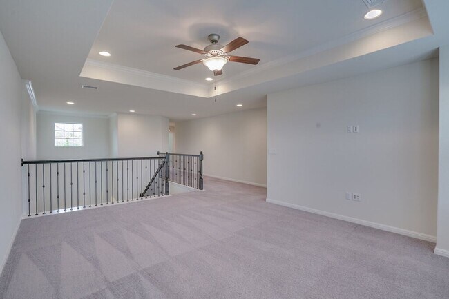 Building Photo - 14005 Hedera Dr