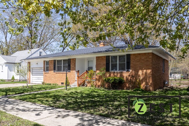 Primary Photo - BEAUTIFUL HOME!