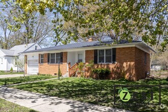Building Photo - BEAUTIFUL HOME! OPEN HOUSE SATURDAY MAY 10...