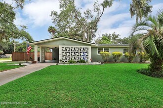 Building Photo - 1104 Boca Grande Ave