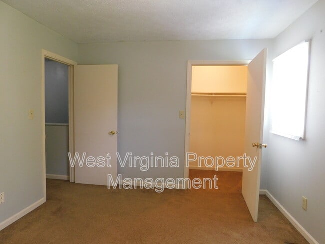 Building Photo - 152 Cardinal Wy