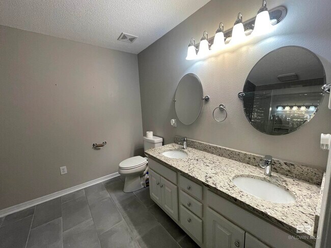 Building Photo - 109 Covey Run Pl