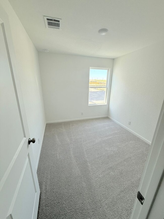 Building Photo - Tres Laurels-Wellton