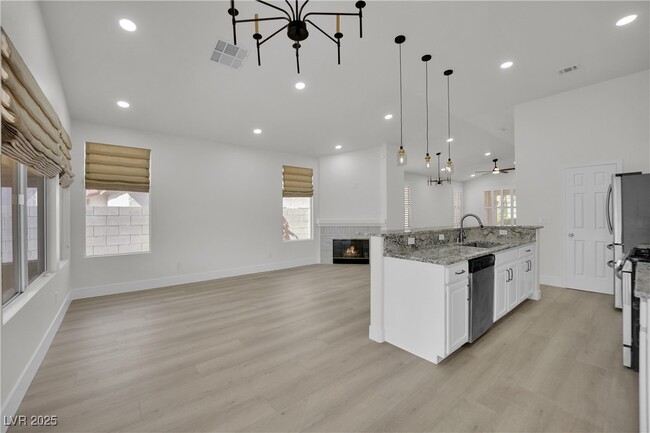 Building Photo - 3027 Panorama Ridge Dr
