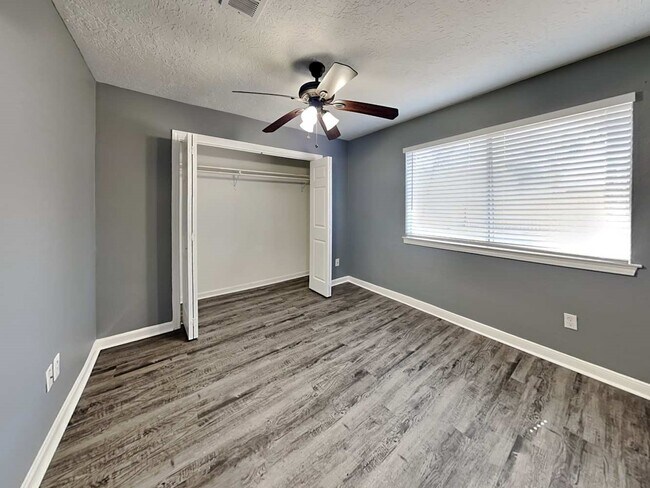 Building Photo - 3519 Sardis Ln