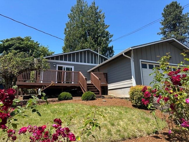 Building Photo - Wonderful Ranch Style Home in Camas!