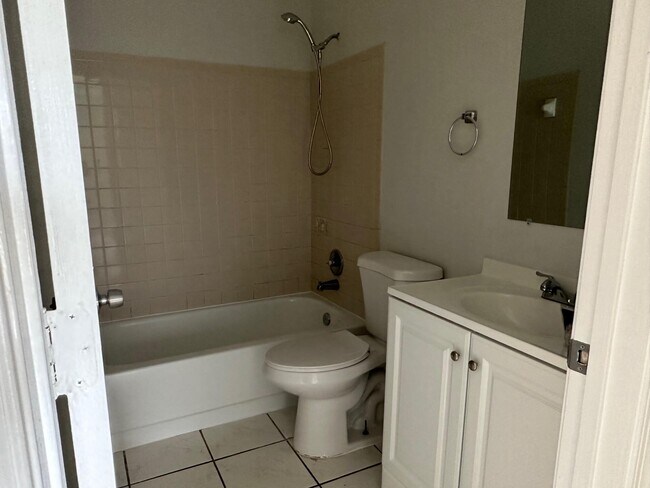 Building Photo - 7355 Pinedale Dr