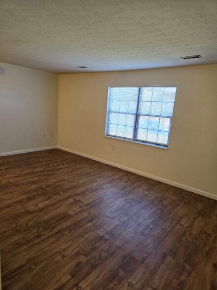 Building Photo - 24 Scioto Dr