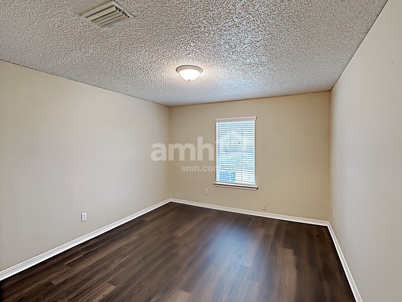 Building Photo - 2712 Taylor Hill Dr