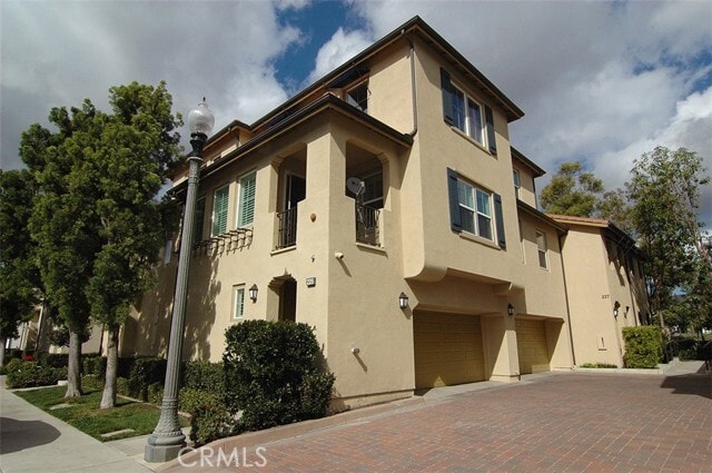 Primary Photo - 225 Lockford