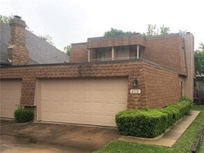 Building Photo - 2112 Edwin St