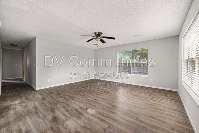 Building Photo - 16835 S Lighthouse Dr
