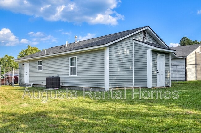 Building Photo - 3412 Princess Ct