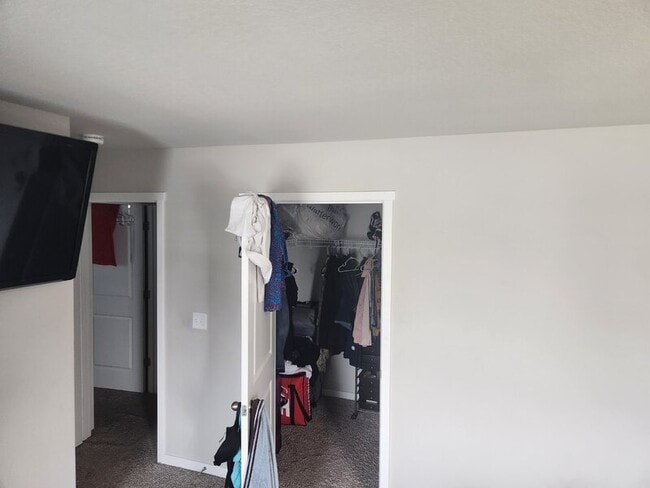 Building Photo - 4175 Cheyenne Ct