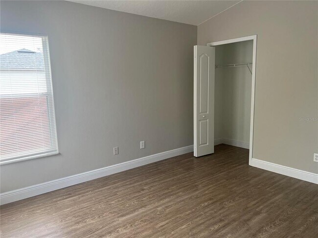 Building Photo - 10452 Blackmore Dr