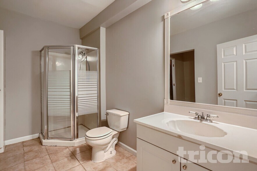 Building Photo - 1916 Lilac Ridge Dr