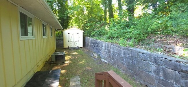 Building Photo - 3920 Spanish Oak Dr