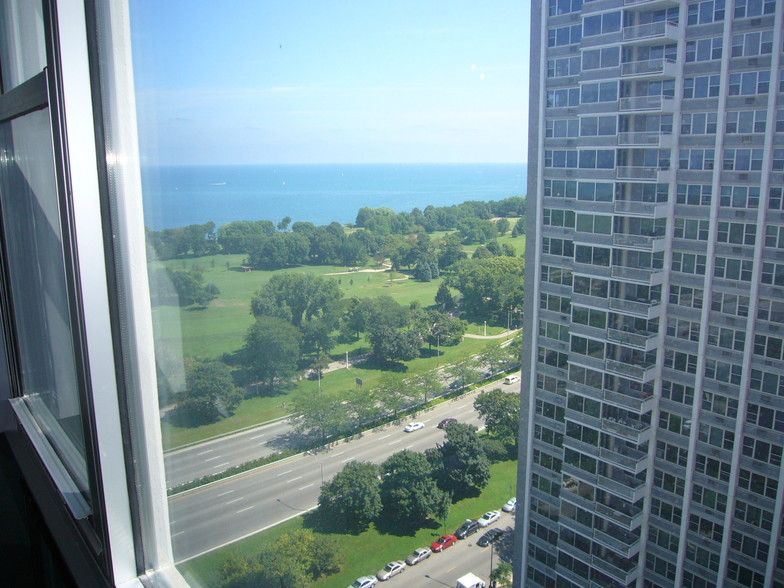 Building Photo - 4250 N Marine Dr