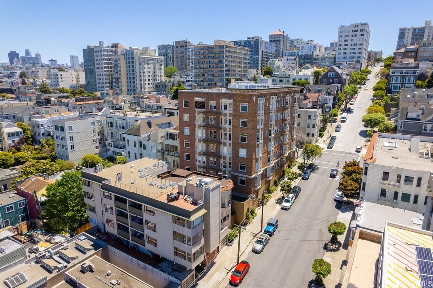 Condo building drone view - 2920 Buchanan St