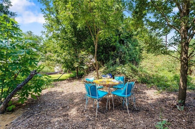 Building Photo - 4407 Lareina Dr