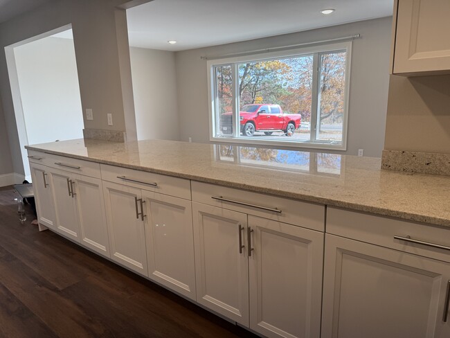 Kitchen - 4346 Deerfield Rd