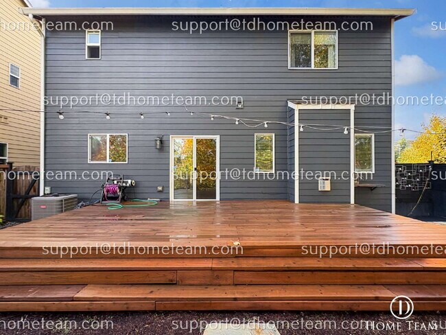 Building Photo - "Spacious 3-Bed Oasis in Kent with Elegant...