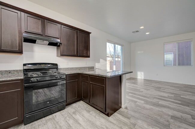 Building Photo - Single Family Home in Southwest Las Vegas