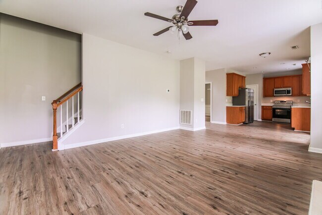 Building Photo - 9301 Doss Ct