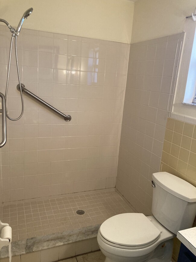 Building Photo - 2 Bed 2 Bath in Melbourne!