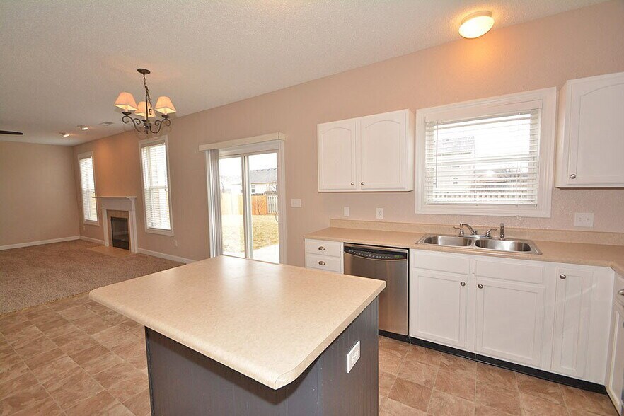 Building Photo - 19334 Sandbar Dr