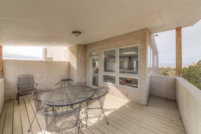Building Photo - SANDIA HEIGHTS EXECUTIVE RENTAL 2+Story 3B...