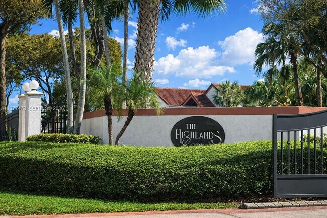 Building Photo - 7525 SW 153rd Pl