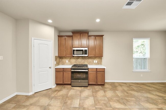 Building Photo - 18611 Tanglerose Ct