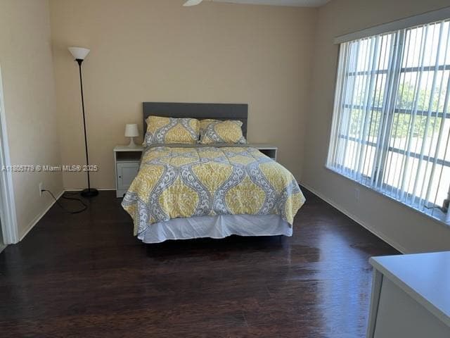 Building Photo - 3150 N Palm Aire Dr