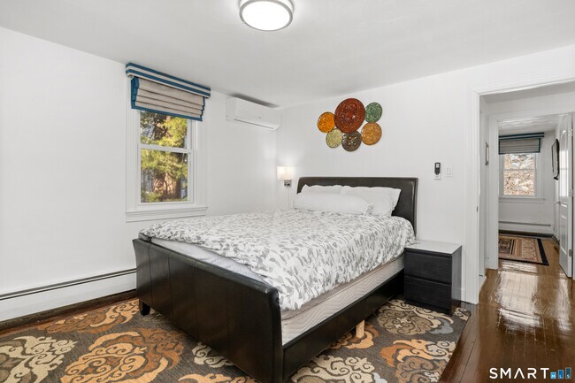 Building Photo - 1701 Boulevard