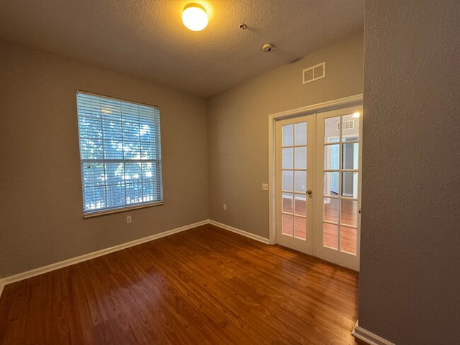 Building Photo - 3/2 on 2nd Floor Condo | Ventura At Stoneb...