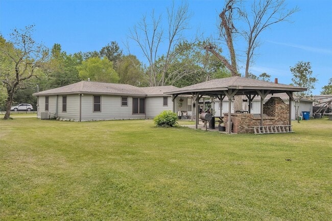 Building Photo - 1725 Strawn Rd