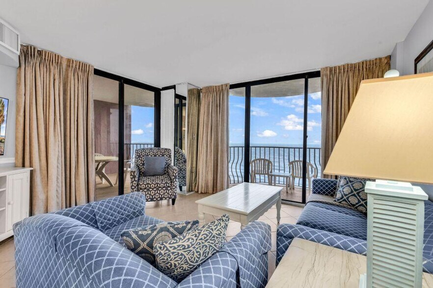 Building Photo - 2500 N Ocean Blvd