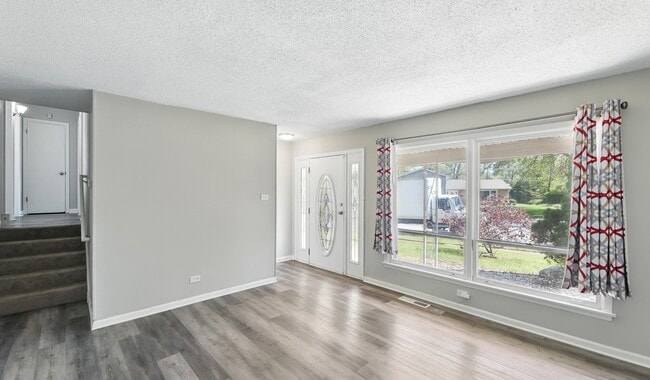 Building Photo - 17704 Grandview Dr