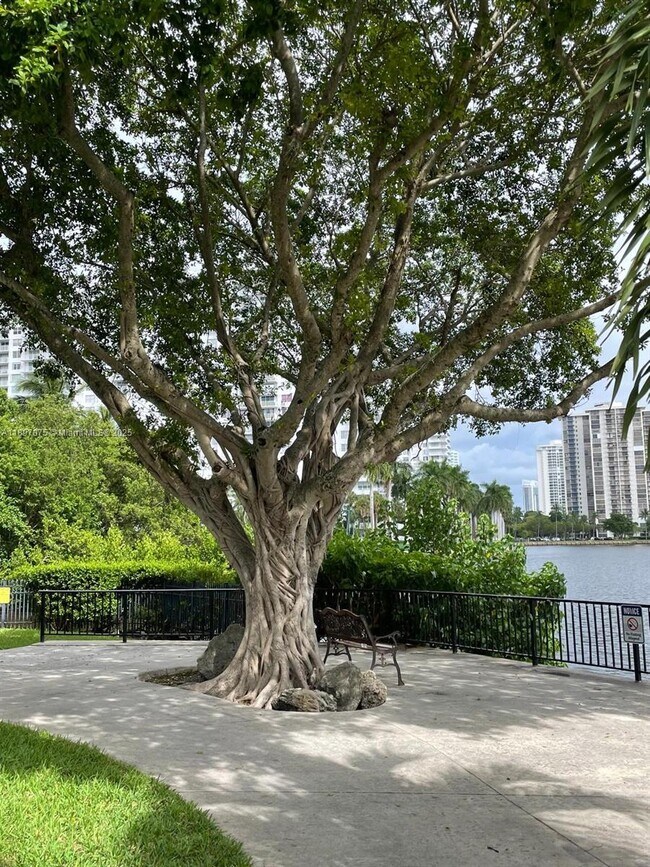 Building Photo - 2750 NE 183rd St