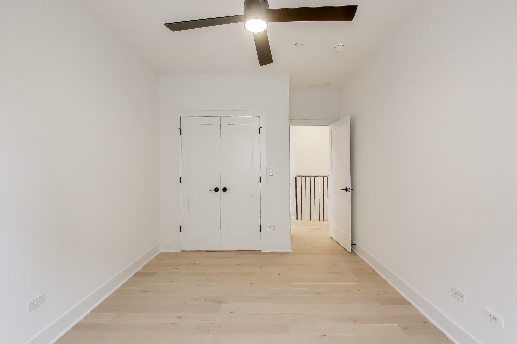 Building Photo - 1619 W Lawrence Ave