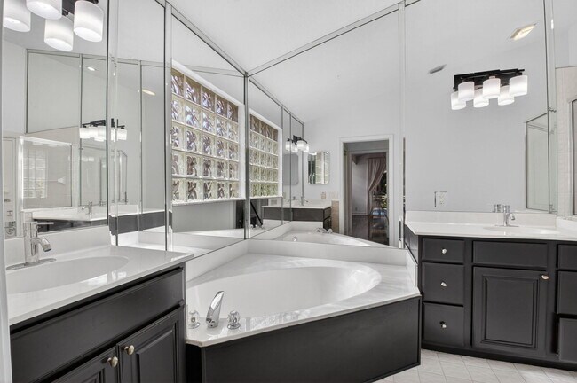 Building Photo - 7558 Ironbridge Cir