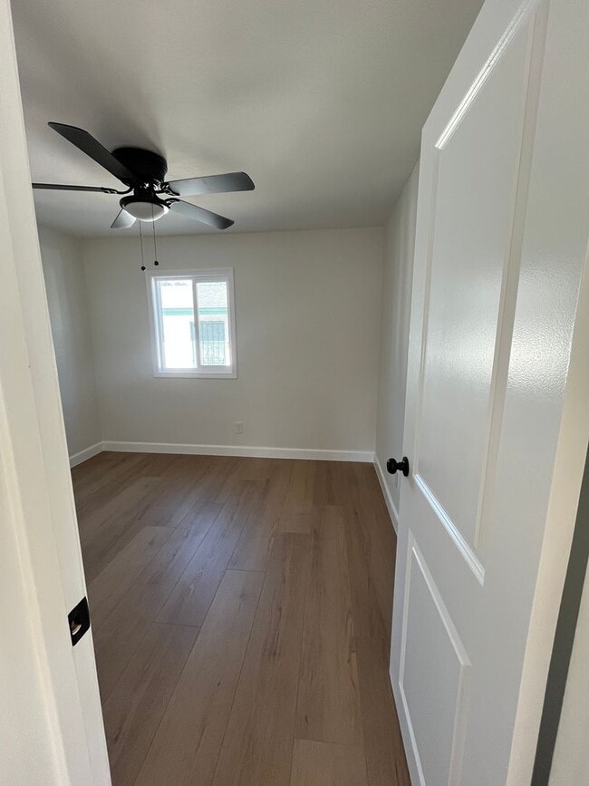 Building Photo - Beautifully Remodeled 2 Bed / 1 Bath Home in Orange