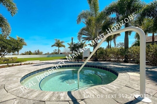 Building Photo - 2321 Blue Mahoe Ln