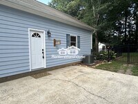 Building Photo - 9801 Providence Forest Ln